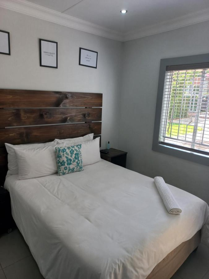 Triple9 Hatfield Guesthouse 프레토리아 외부 사진